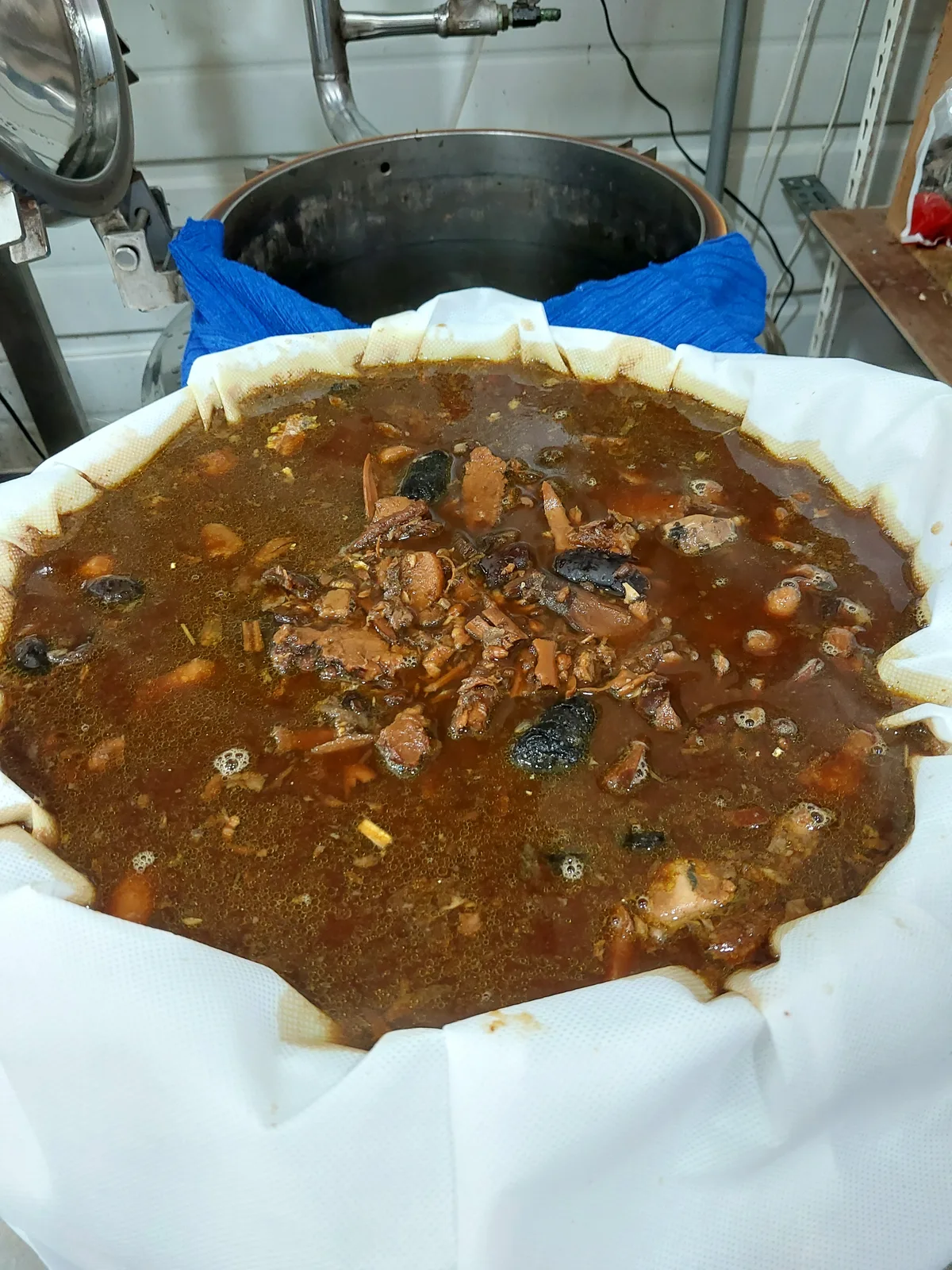성석건강원은 이렇게 달입니다 — 재료부터 포장까지 전 과정